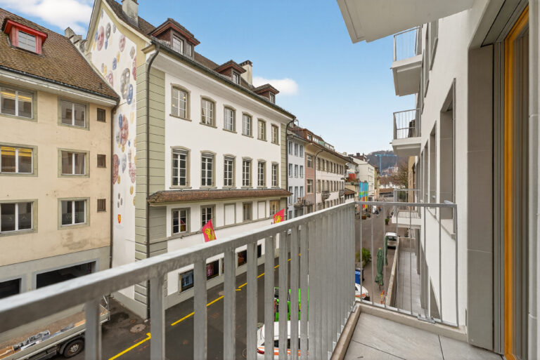 Serviced-apartment-luzern-loewengraben-balkon-24l-01