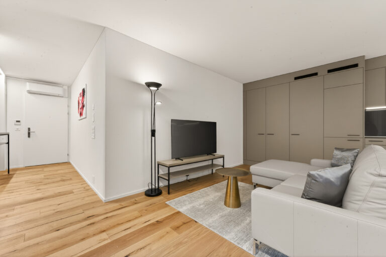Serviced-apartment-luzern-loewengraben-wohnzimmer-37l-05